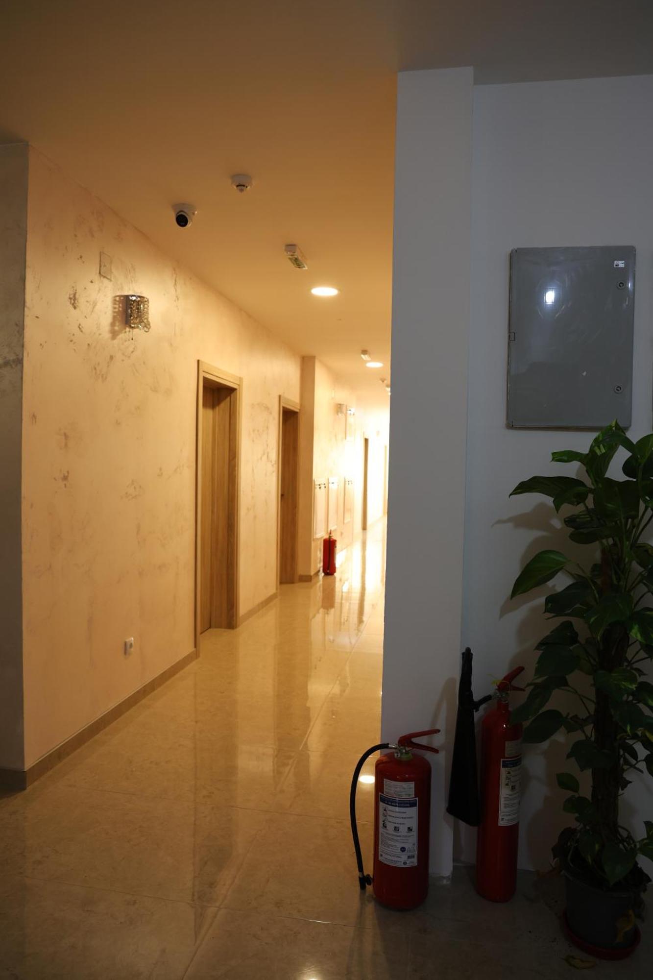 Home In Superior如家 Surčin Esterno foto